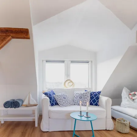 Familien Doppelhaushaelfte ,,marsi